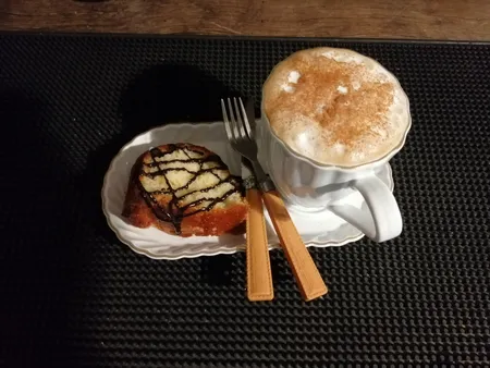 ماگ لمونژ مدل کارمن کد 517 به همراه بشقاب سرو