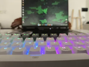 تجریه خرید کیبورد گیمینگ ردراگون مدل K617 FIZZ، سوییچ مکانیکال قرمز، Tenkeyless، نورپردازی RGB