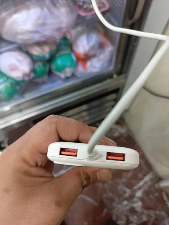 پاوربانک اپیکوی مدل Gorilla100 ظرفیت 10000 میلی آمپر ساعت به همراه کیف