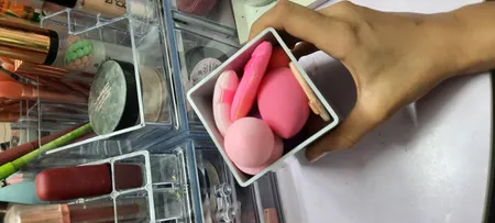 استند لوازم آرایشی مدل M