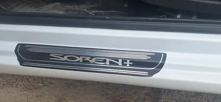 برچسب پارکابی خودرو کد SK0556 مناسب برای سمند سورن پلاس مجموعه 4 عددی