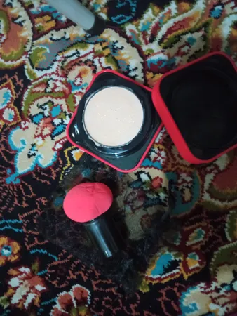 کوشن یانگمی مدل عشق شماره 02 به همراه پد ارایشی