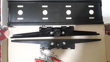 پایه دیواری تلویزیون  مدل T-J300 مناسب تلویزیون های 32 تا 65 اینچ