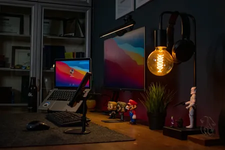 چراغ LED بالای مانیتور باسئوس مدل DGIWK-B01