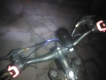 چراغ جلو دوچرخه مدل 7588