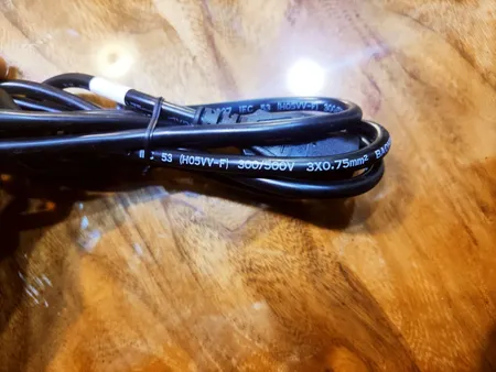 کابل برق سه پین منبع تغذیه کامپیوتر مدل TUR 16A power طول 1.5 متر