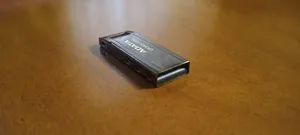 تجریه خرید فلش مموری ای دیتا مدل ROYAL UR340 ظرفیت 32 گیگابایت