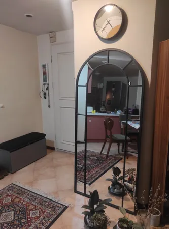 آینه مدل فلزی طرح تاج 180