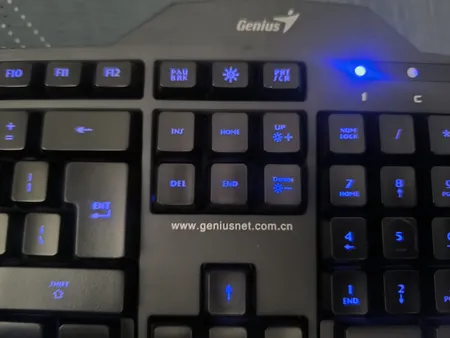 کیبورد گیمینگ جنیوس مدل G7