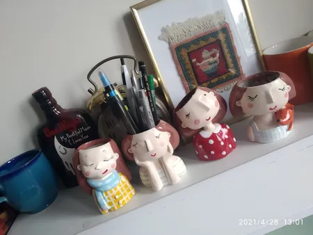 گلدان طرح دختر مدل DG022-26 مجموعه 4 عددی