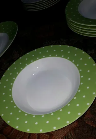 سرویس غذاخوری 28 پارچه چینی زرین ایران سری ایتالیا اف مدل اسپاتی درجه یک