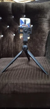 سه پایه نگهدارنده گوشی موبایل یونیمات مدل D909