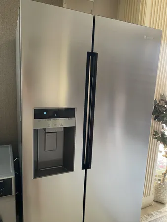 یخچال و فریزر ساید بای ساید 32 فوت اسنوا مدل S1Di-S100S