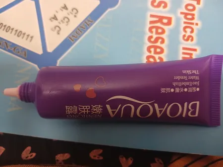 کرم روشن کننده بایو آکوا مدل CHERRY حجم 30 میلی لیتر