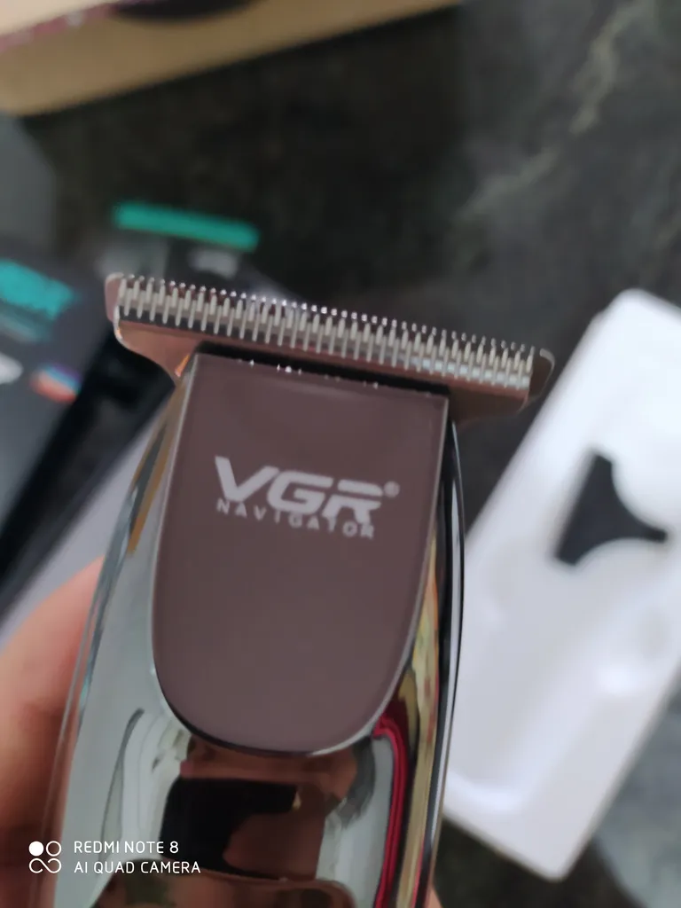 ماشین اصلاح موی صورت وی جی آر مدل V-030