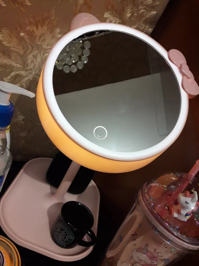 آینه آرایشی رینگ لایت دار مدل چراغ خواب