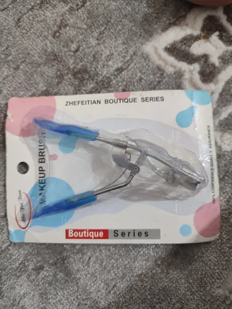 فر مژه سولینوین مدل فنردار همراه با 2 عدد پد یدک