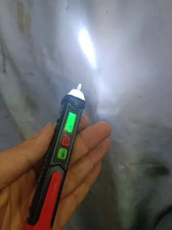 ردیاب ولتاژ برق هابوتست مدل HT100