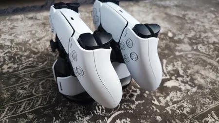 پایه شارژر دسته بازی اسپارک فاکس مدل W20P504-01 مناسب PS5