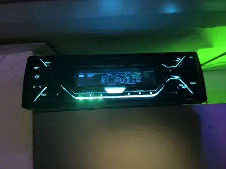 پخش کننده خودرو دنای مدل DE-C7021F