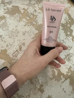 دی دی کرم رنگی لافارر SPF30 مدل 01 مناسب انواع پوست حجم 33 میلی لیتر