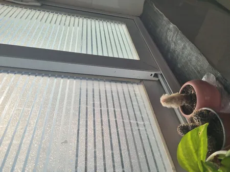 شیشه مات کن طرح کرکره ای کد 1012