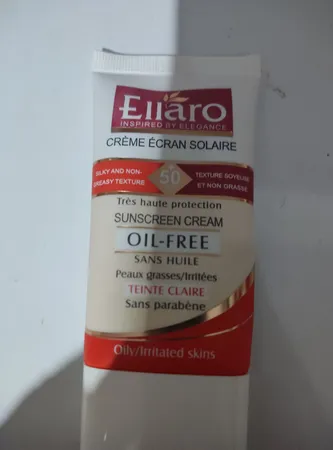 کرم ضد آفتاب الارو مدل Teinte Claire تحت لیسانس حجم 50 میلی لیتر