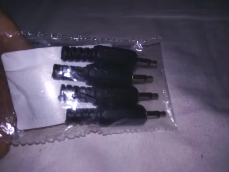 فیش تغذیه آداپتور کد HMX-202 بسته 4 عددی