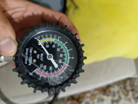 فشار سنج باد لاستیک خودرو توربو مدل ALIS32