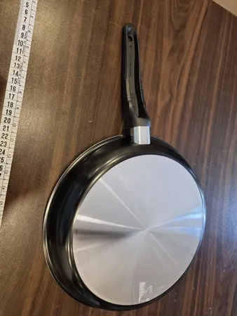 تابه ایکیا مدل Kavalkad سایز 28