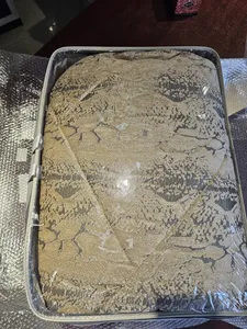 تجریه خرید سرویس روتختی نوپه هوم مدل مخمل شانل طلاکوب پوست ماری EOCM دو نفره 8 تکه