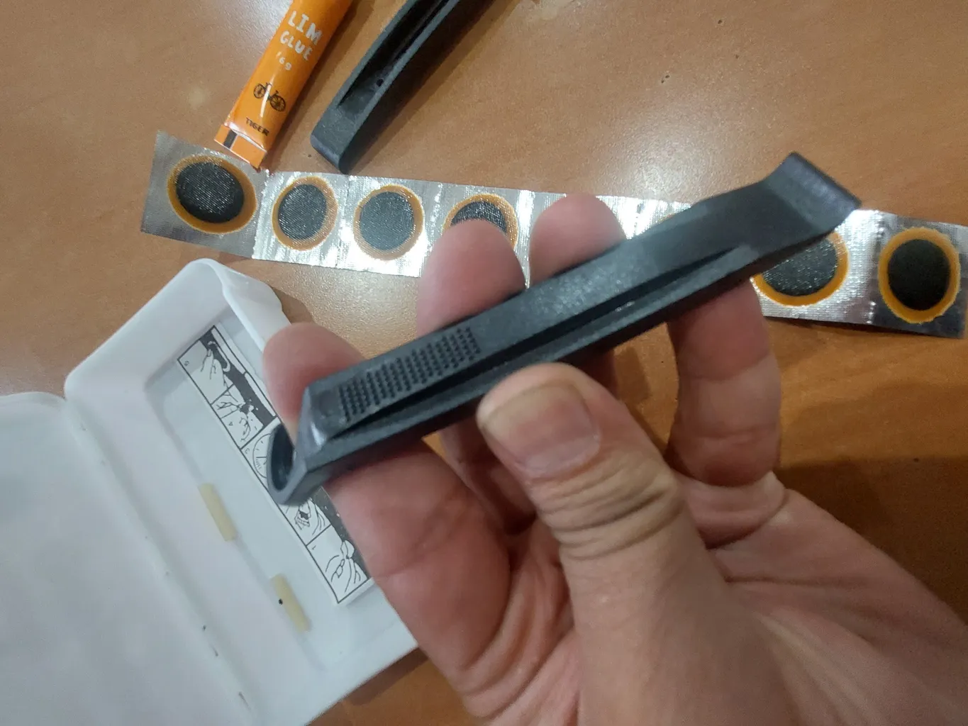 کیت پنچری دوچرخه مدل J5 مجموعه 14 عددی