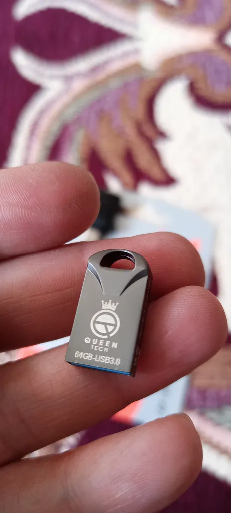 فلش مموری کوئین تک مدل RACE USB3 C-PLUS ظرفیت 64 گیگابایت به همراه مبدل USB-C OTG فلش مموری کوئین تک مدل RACE USB3 C-PLUS ظرفیت 64 گیگابایت به همراه مبدل USB-C OTG