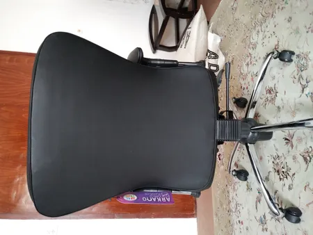 صندلی اداری آرکانو کد S330T چرمی