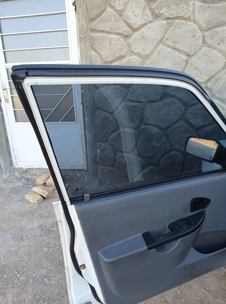 برچسب دودی شیشه خودرو گلکسی کد UV400 مجموعه 4 متری