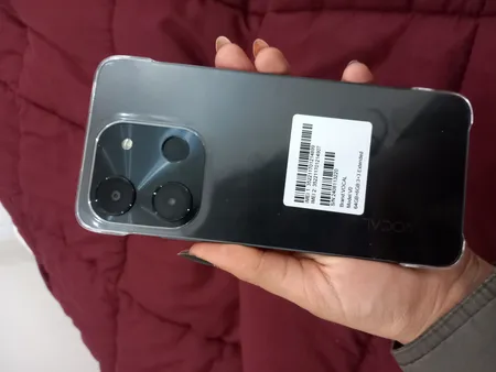 گوشی موبایل وکال مدل V0 Plus دو سیم کارت ظرفیت 64 گیگابایت و رم 3 گیگابایت