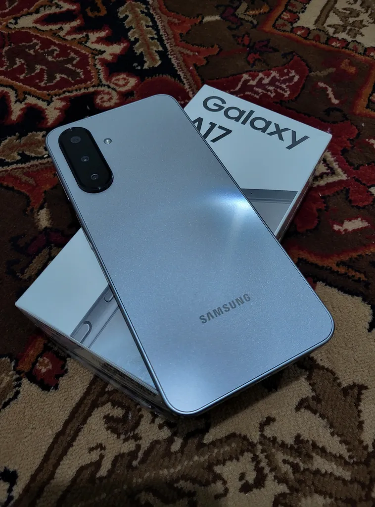 گوشی موبایل سامسونگ مدل Galaxy A17 دو سیم کارت ظرفیت 128 گیگابایت و رم 6 گیگابایت - ویتنام