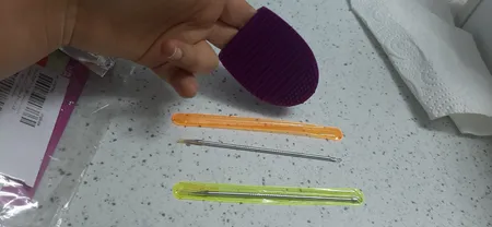 پیلینگ صورت مدل P2 مجموعه دو عددی به همراه پد شستشوی برس آرایشی مدل B1