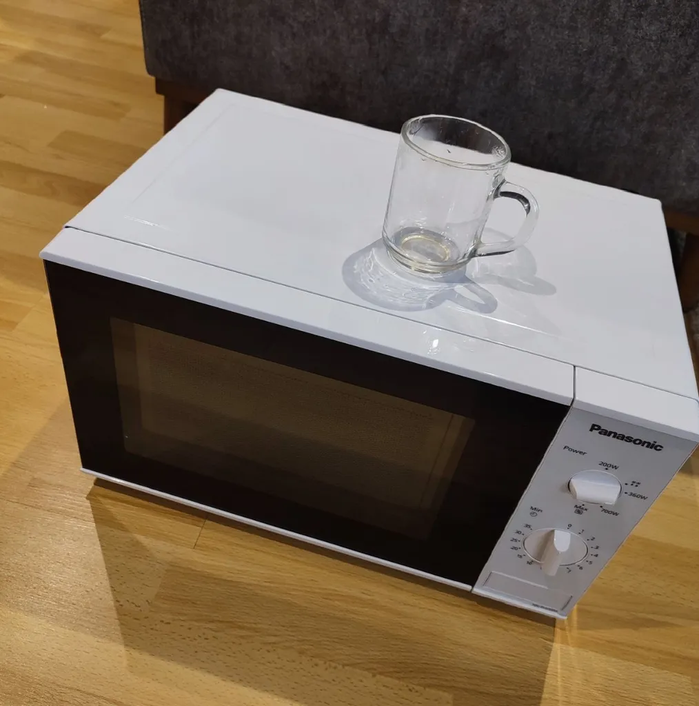 مایکروفر پاناسونیک مدل NN-SM255