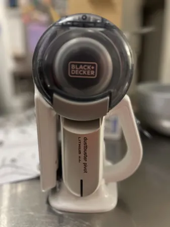 جارو شارژی بلک اند دکر مدل PV1420