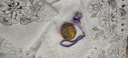 سجاده و جانماز مدل عروس نگین کاری کد 90.60