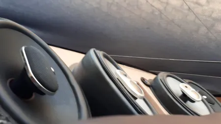 قاب اسپیکر خودرو کد 9 مناسب برای اسپیکر سایز 6x9 اینچ