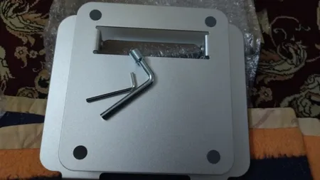 پایه نگهدارنده لپ تاپ مدل Adjustable-F