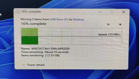 فلش مموری سن دیسک مدل Ultra Luxe ظرفیت 64 گیگابایت با رابط USB 3.1