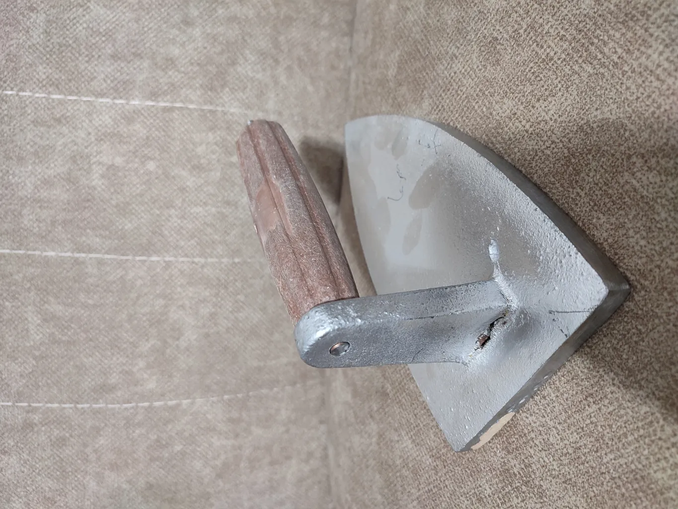 اتو سرد فلزی خیاطی کد 01