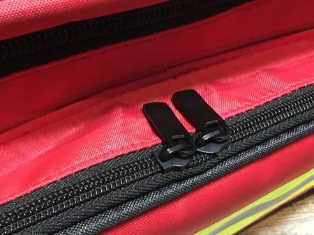 کیف کمک های اولیه مدل EM03