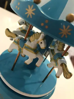 اسب موزیکال شیانچی طرح چرخ و فلک