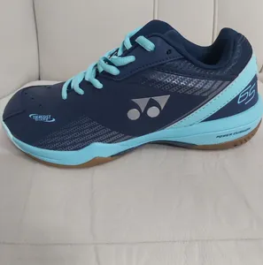 تجریه خرید کفش بدمینتون یونکس مدل SHB_65Z3S