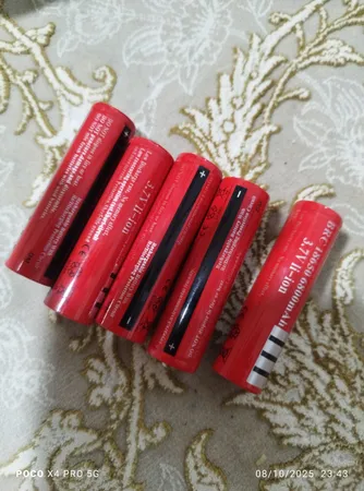 باتری لیتیوم-یون قابل شارژ اولترا فایت مدل OL-18650 ظرفیت6800 میلی آمپر ساعت بسته 5 عددی