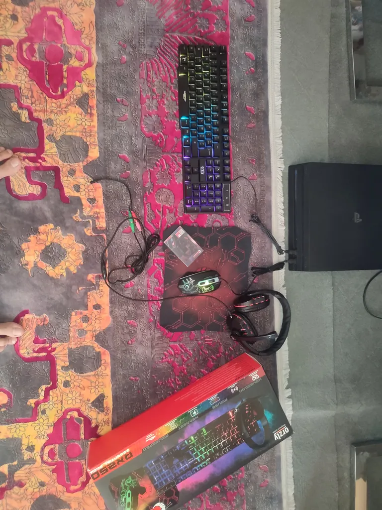 ست گیمینگ اورزلی مدل HORNET_RX_250_NEON BACKLIGHT، سوییچ ممبران، Full-Size، نورپردازی LED RGB